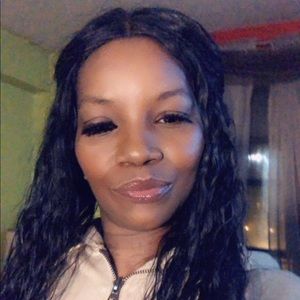 Meet your Posher, Paula